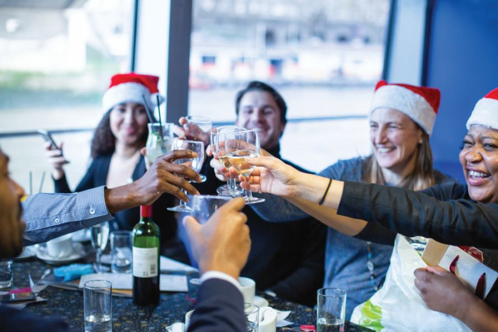 London New Year’s Eve Dinner Cruise Plus