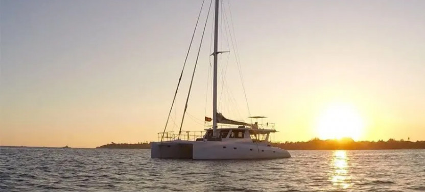 Overnight Cruise with Whales in Mirissa
