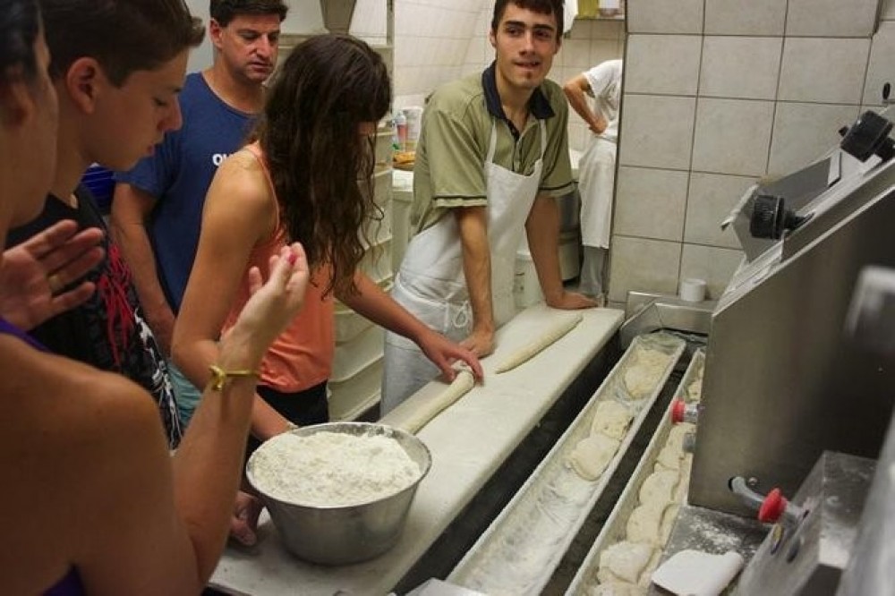 behind the scenes bakery tour paris