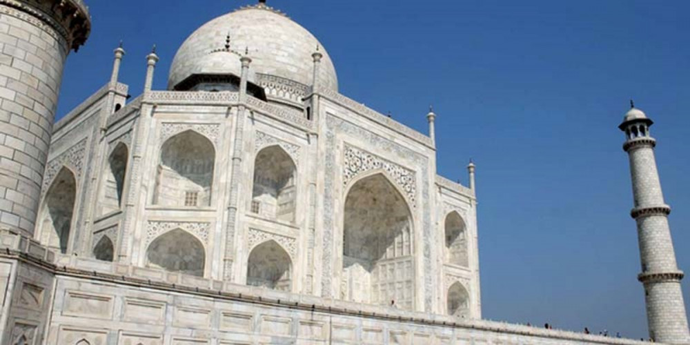 Car Tour: Delhi - Agra - Delhi