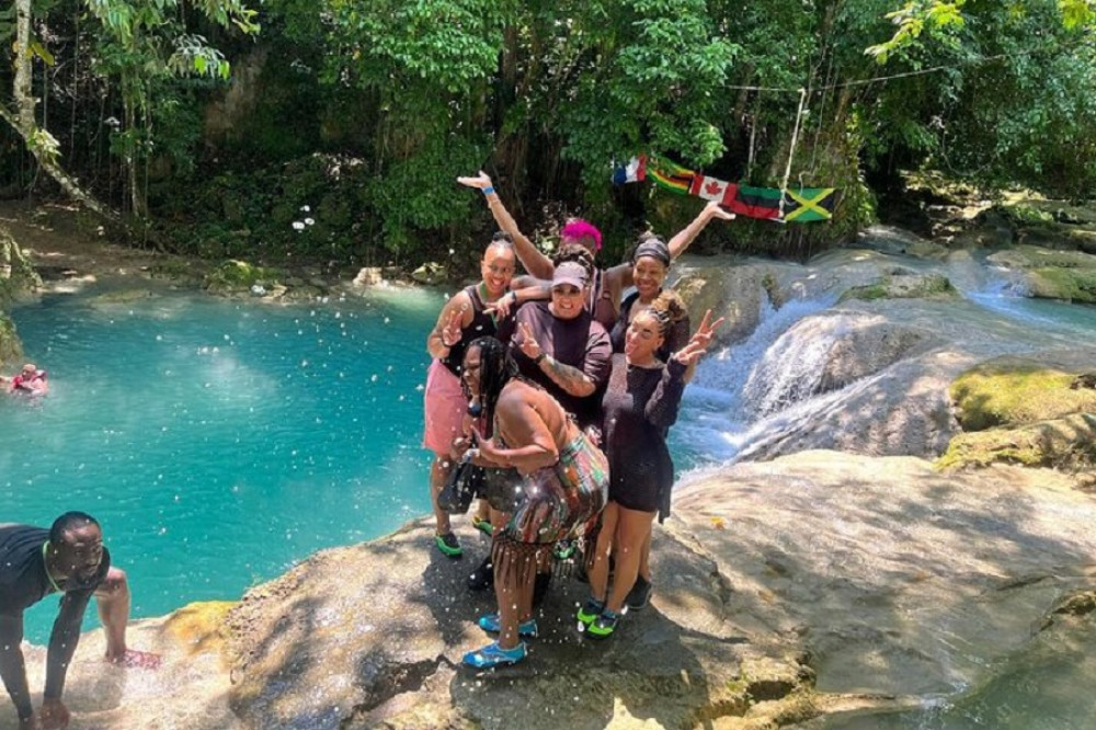 Blue Hole and Sightseeing Tour from Ocho Rios