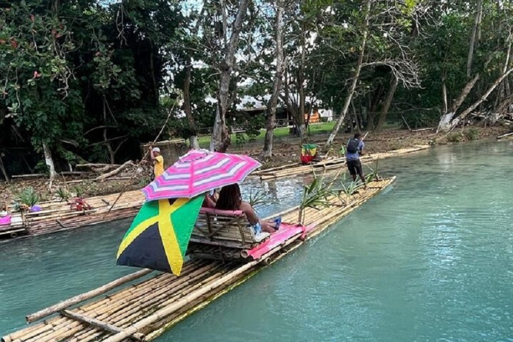 Blue Hole and Bamboo Rafting from Ocho Rios, Cruise Ship Pier & Villas