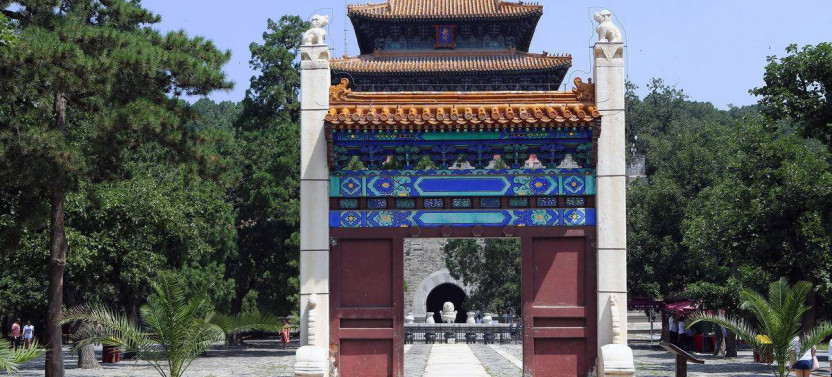 Small Group Mutianyu Great Wall and Ming Tombs Tour with Cable Car & Lunch