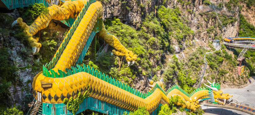 Private Day Tour to Longqing Gorge & Dingling at the Ming Tombs with Lunch