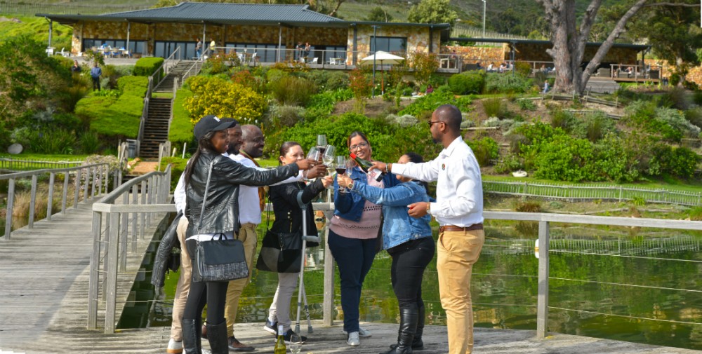 Kabura Travel & Tours