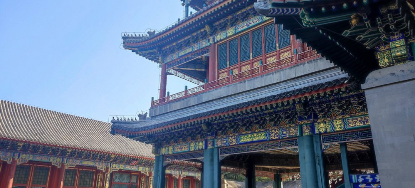 Private 2 Hour Summer Palace Walking Tour with Entry Ticket