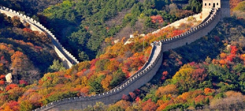 Private Day Tour to Badaling Great Wall and Longqing Gorge Ice Lantern Fest