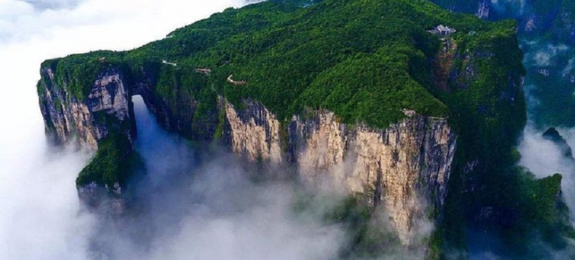 2-Day Private Tour to Zhangjiajie National Park from Beijing + Accomodation