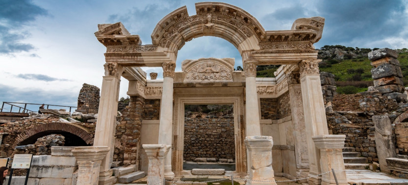 Kusadasi: Ephesus & Turkish Bath Tour