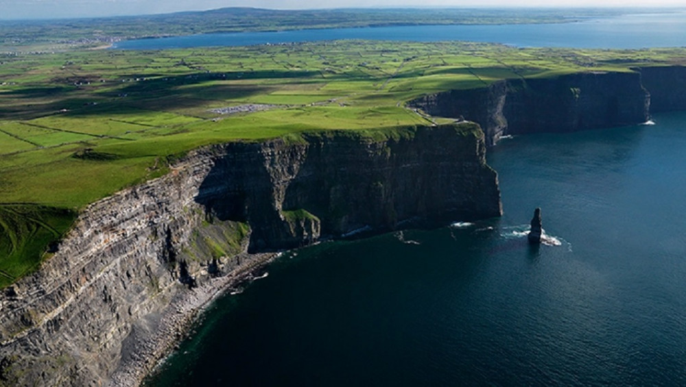 3 Day Tour: Cliffs Of Moher, Connemara & Aran Islands