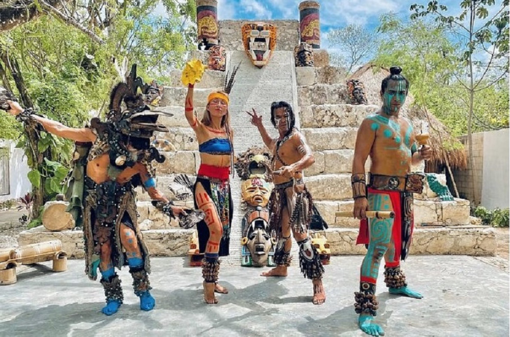 Jeep Adventure Cozumel Island & Punta Sur Park and Otoch Mayan Experiences