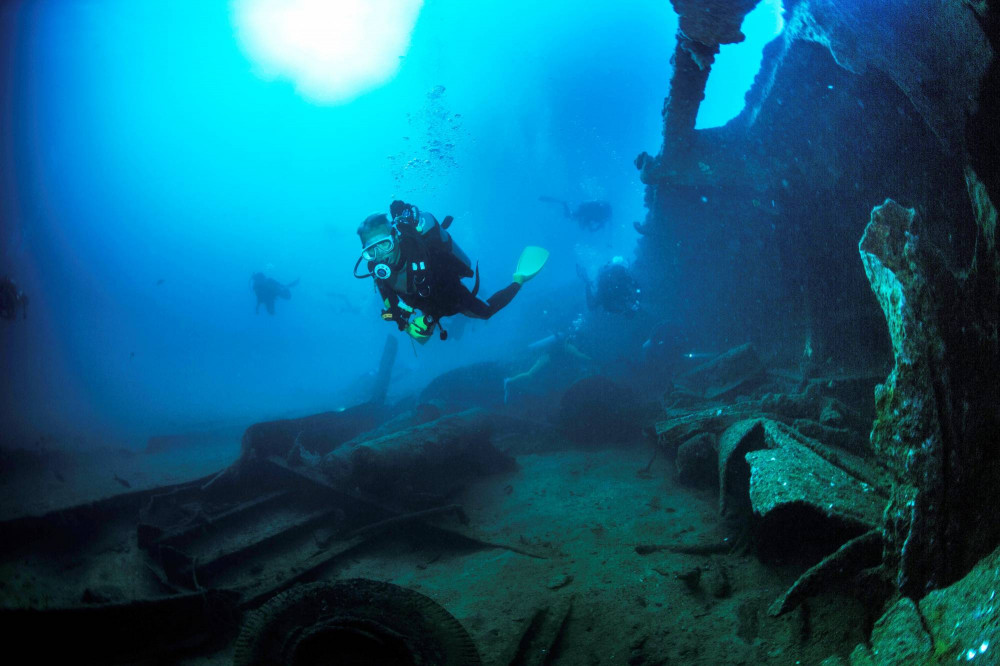 Los Cabos Scuba 2 Tanks (Certified Diver)