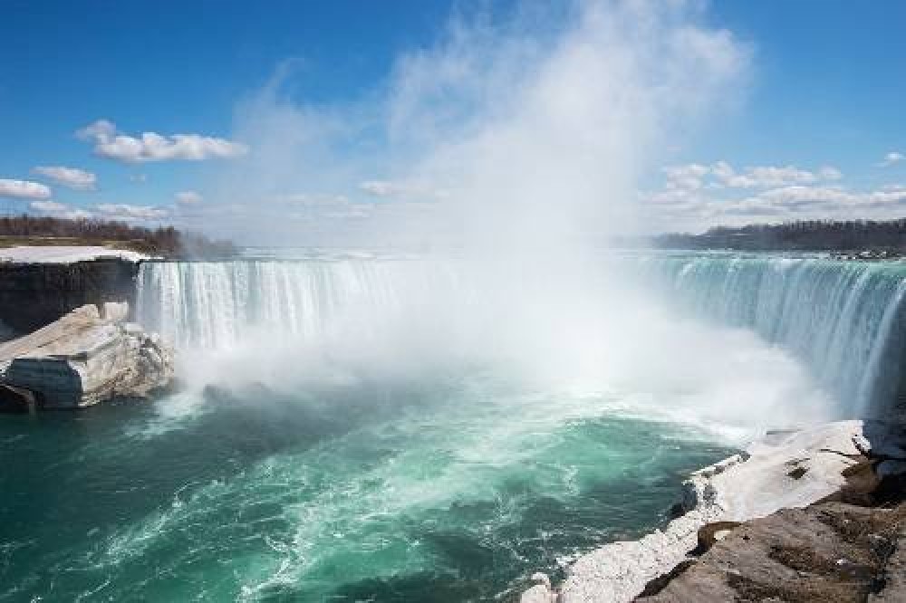 Niagara Falls Canadian Side Winter Tour