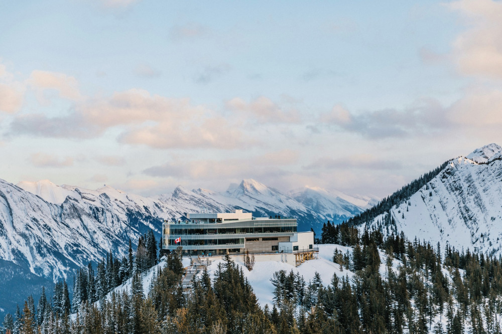 Best of Banff & Banff Gondola – Hot Springs Tour (from Calagary)