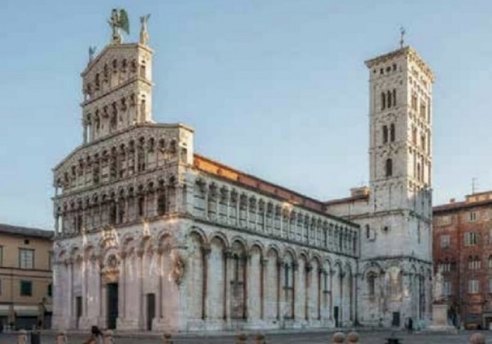 Lucca Walking Tour