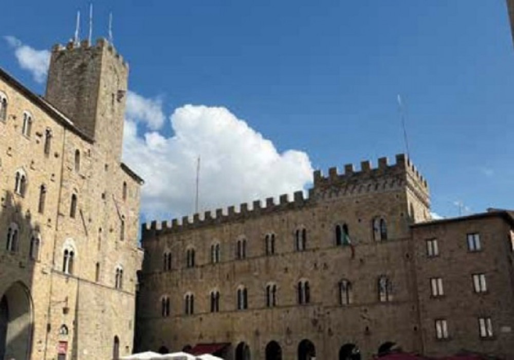 Volterra & Colle Val d’Elsa Day Trip