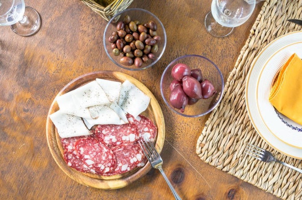 Dining Experience at a Cesarina's Home in Lucca + Show Cooking