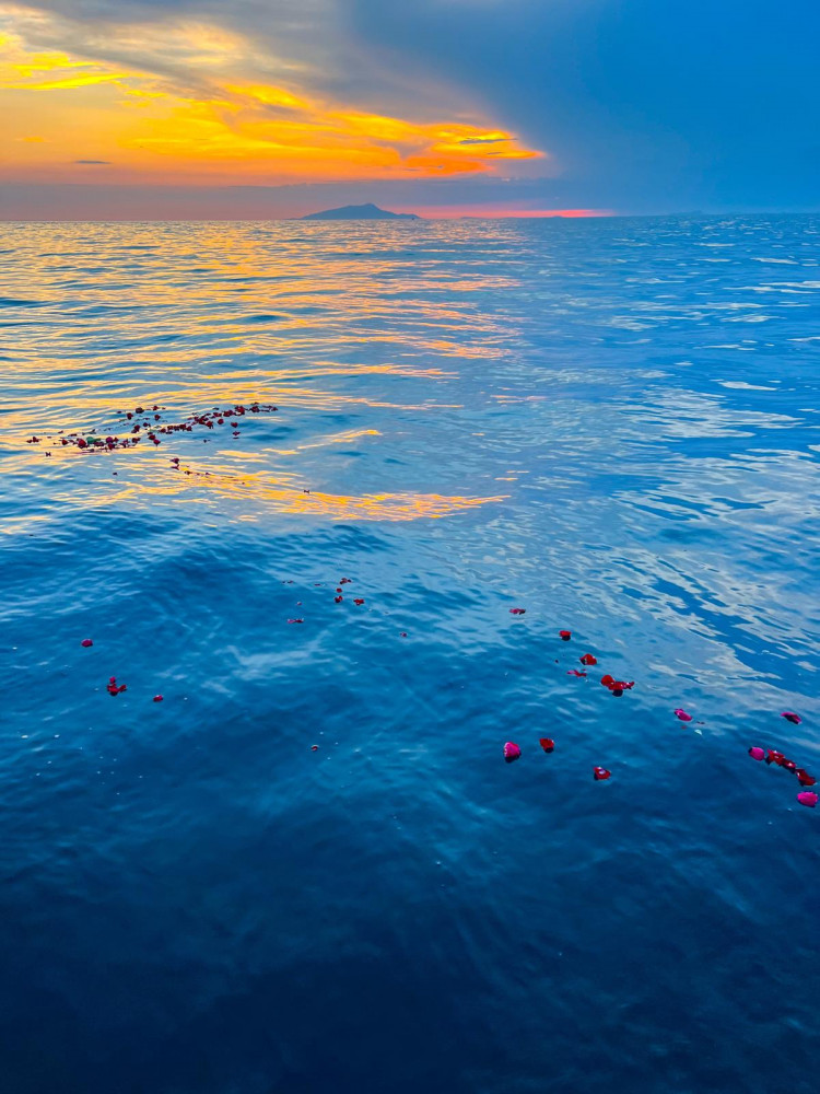 Sunset Aperitif: Private Tour in Sorrento from Sorrento Port