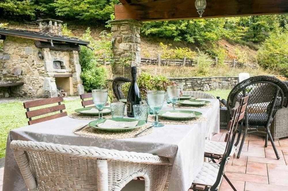 Lunch or Dinner & Cooking Demo at a Local Home in Ancona