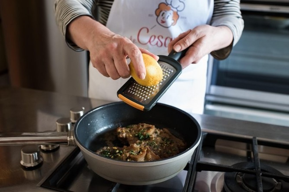 Private Cooking Class at a Cesarina's Home with Tasting in Lucca