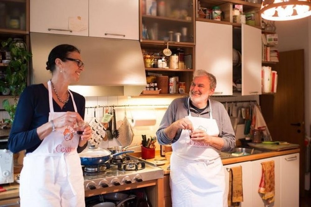 Lunch or Dinner & Cooking Demo at a Local Home in Gubbio