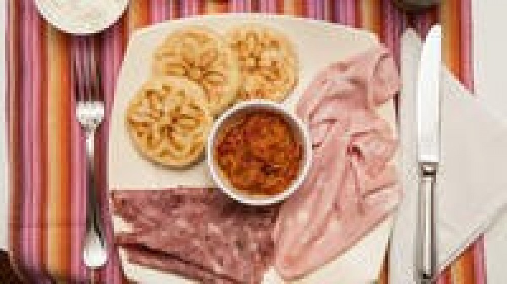 Dining Experience at a Cesarina's Home in Bologna + Show Cooking