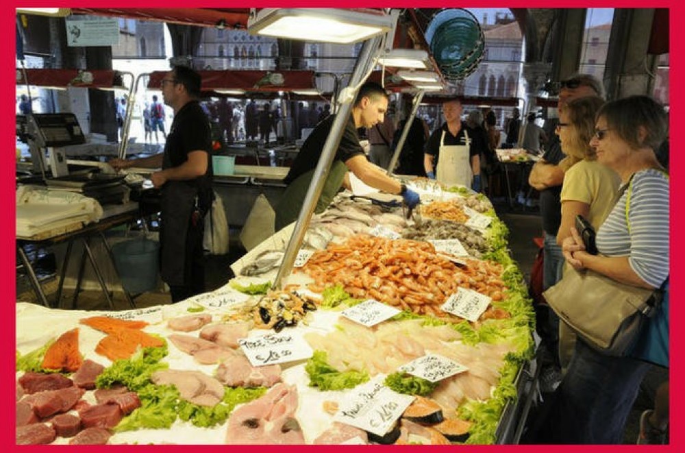 Local Market Visit & Cooking Class at a Cesarina's Home Catania