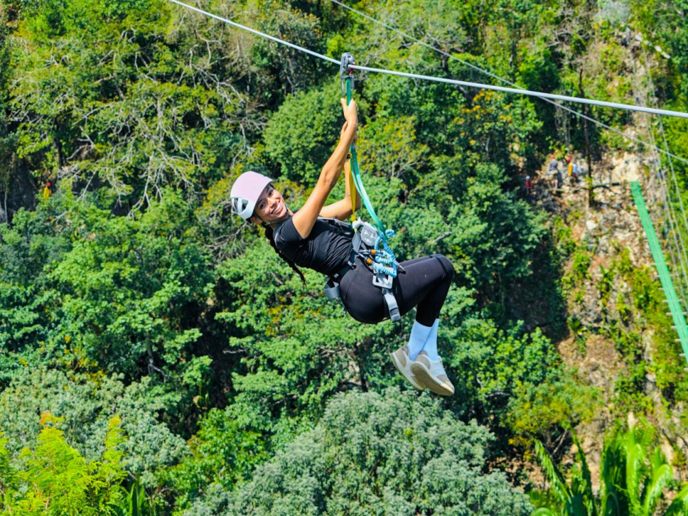 Zona Magica Zipline