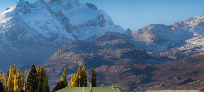 Estancia Cristina & Fossil Canyon Trek
