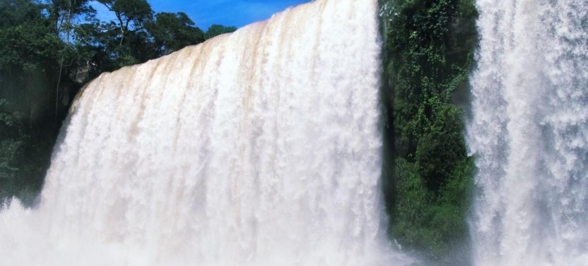 Iguazu Falls Private Day Trip from Buenos Aires with Airfare