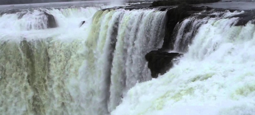 Iguazu Falls Private Day Trip from Buenos Aires with Airfare
