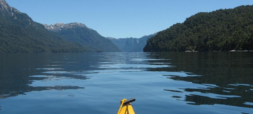 Full-Day Kayak & Trekking on Mascardi Lake
