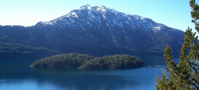 Full-Day Kayak & Trekking on Mascardi Lake