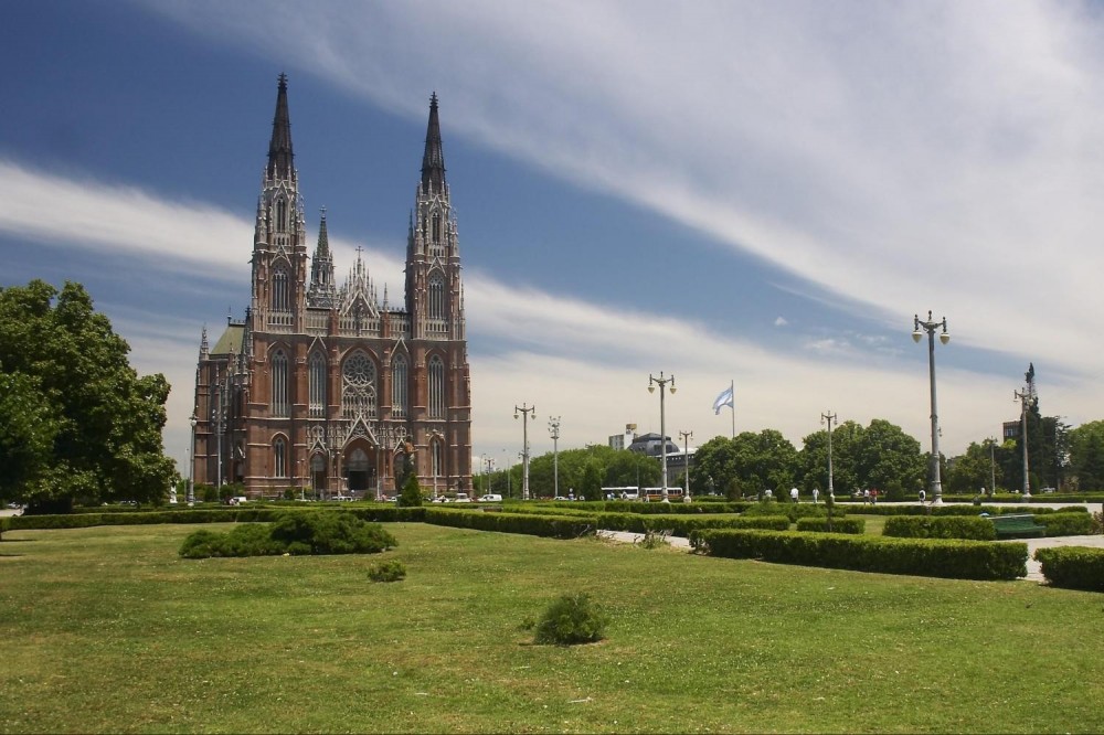 La Plata City Tour from Buenos Aires