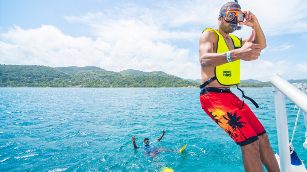 Private Morning Catamaran Sail & Snorkel From Ocho Rios