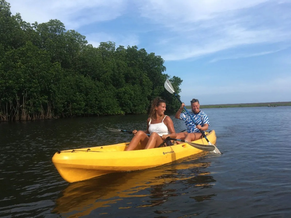El Parrandón Kayaking Tour