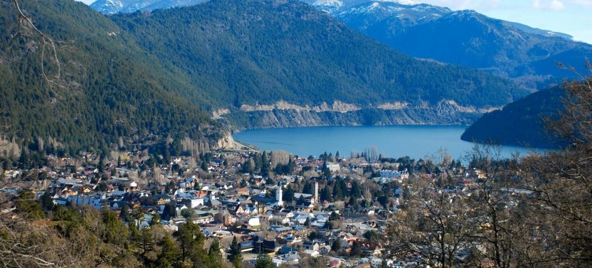 San Martin De Los Andes by the Seven Lakes from Bariloche