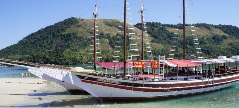 Schooner Tour to Angra Dos Reis Beaches