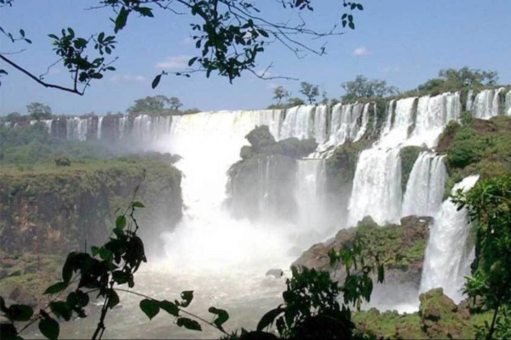 Small Group Brazilian Falls & Itaipu Dam - Puerto Iguazu | Project ...