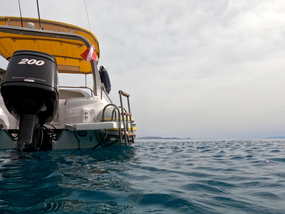 Heraklion: Boat Tour With Guided Snorkeling Course