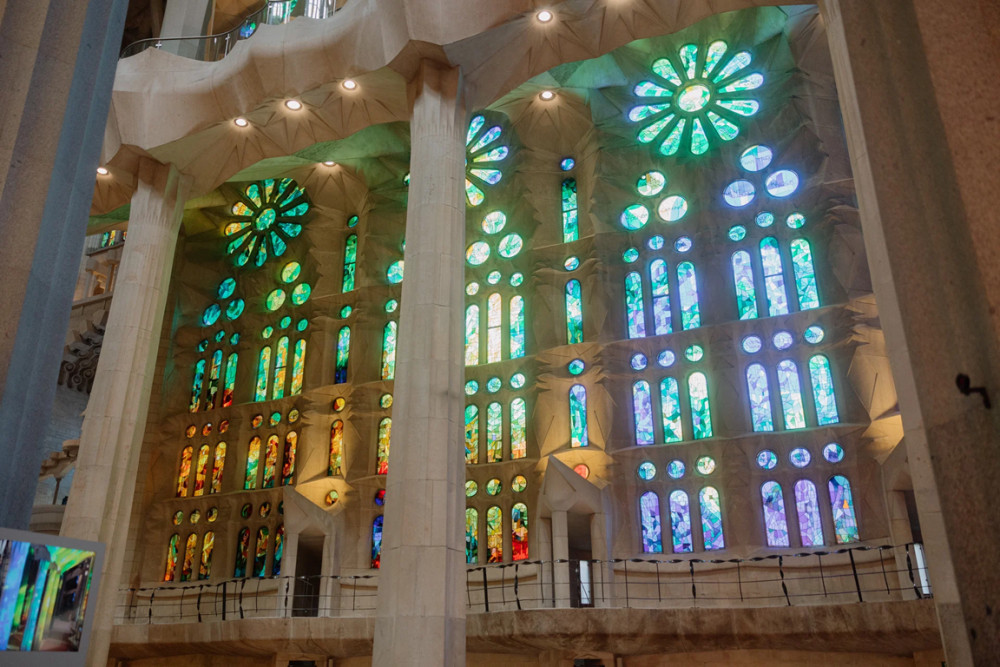 Barcelona 1-Day Tour with Skip-the-Line Tickets & Transfers