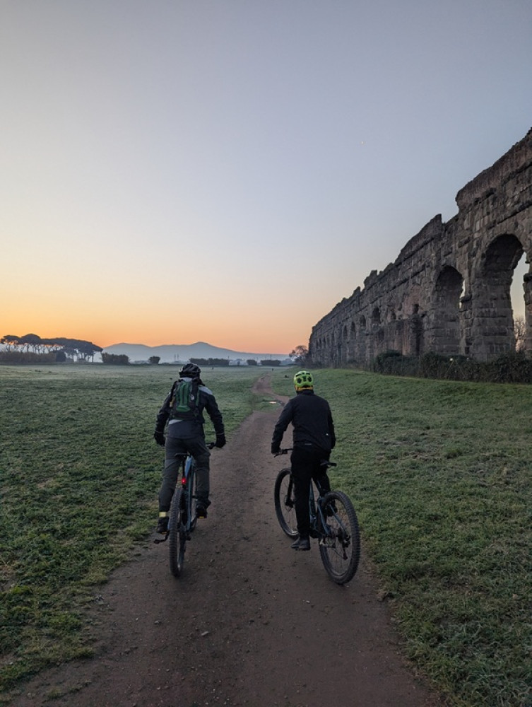 E-Bike Appian Way: Aqueducts & Cecilia Metella Mausoleum VR Experience