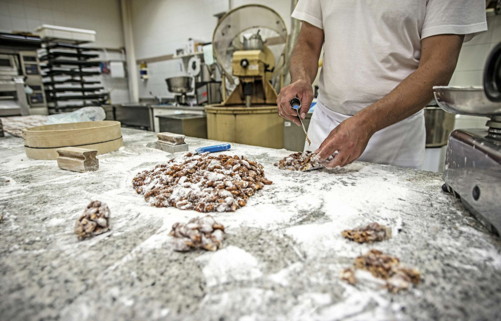 Expert-Led Modica Tour with Chocolate Tasting