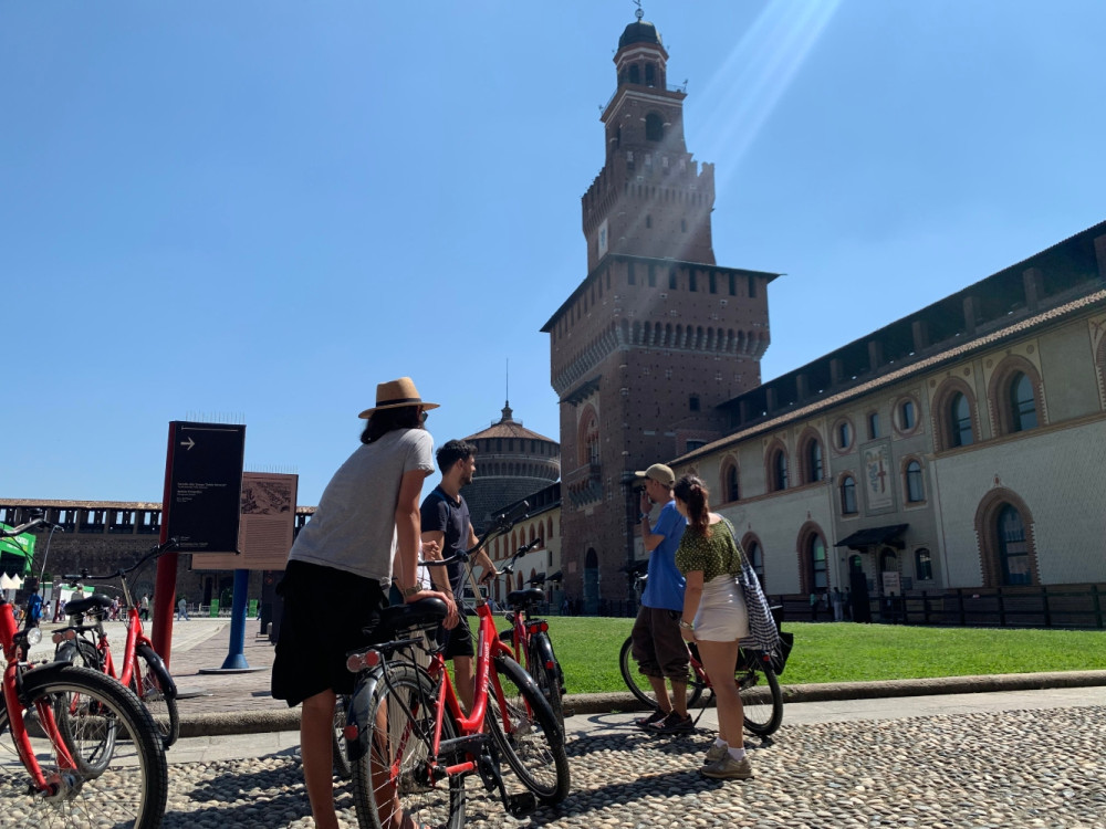 Private Highlights of Milan Bike Tour