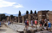 Pompeii Walking Tour (Starting in Pompeii)