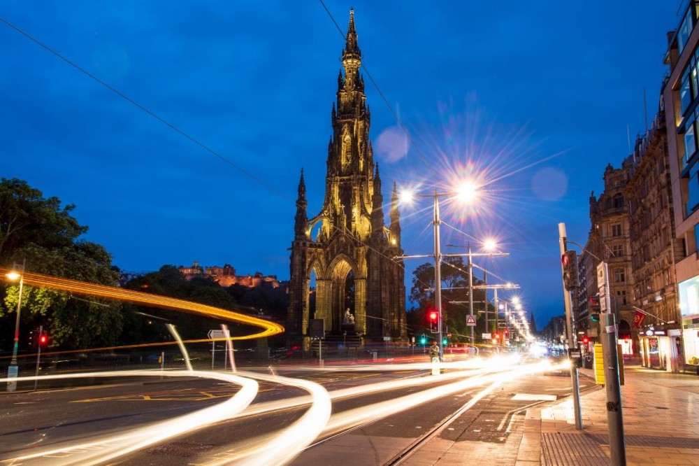 Private Edinburgh Photo Tour at Night