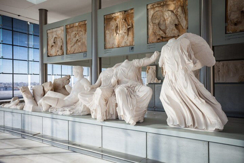 Athens Highlights Tour: Acropolis, Acropolis Museum and More by Minivan