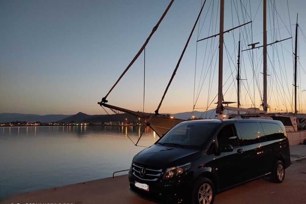 Private Car Transfer with Personal Driver in Athens