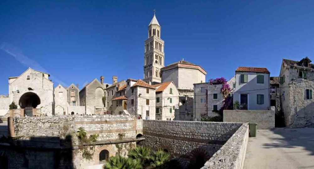 48 Hour Hop-On Hop-Off in Split 