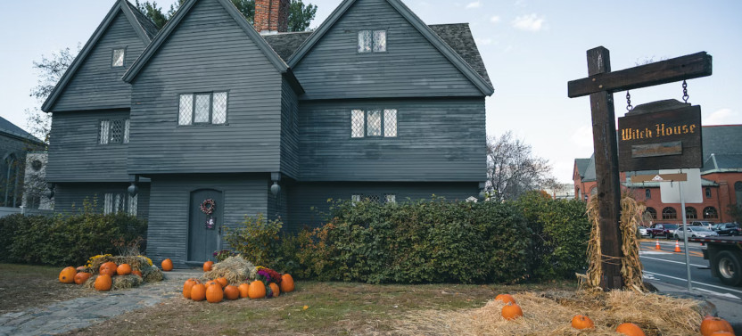 Historic Salem Private 2 hour Walking Tour